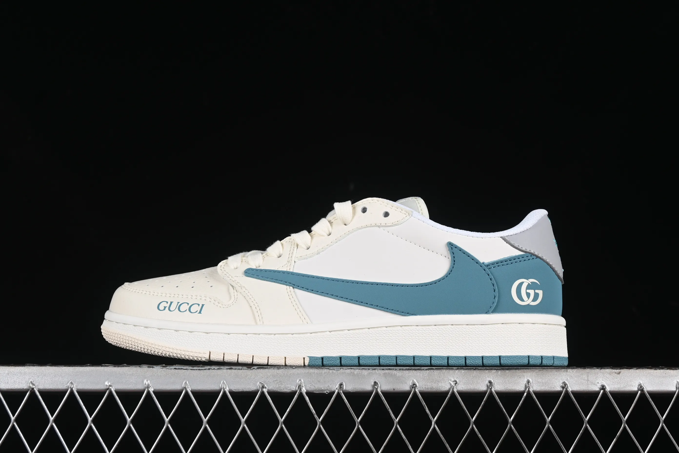 All categories Air Jordan Jordan series basketball shoes Air Jordan 1 Low high-end custom low-top sneakers Travis Scott x Fragment Design x Air Jordan 1 Low OG SP AJ1 Joe 1 Gucci joint-white sapphire low-top cultural casual sneakers LJ5188-022
